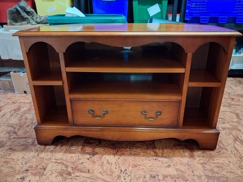 Reproduction yew wood media - wood, tv