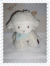 22 - Plush blanket sheep lamb vanilla white fur bandana 18 cm Kaloo
