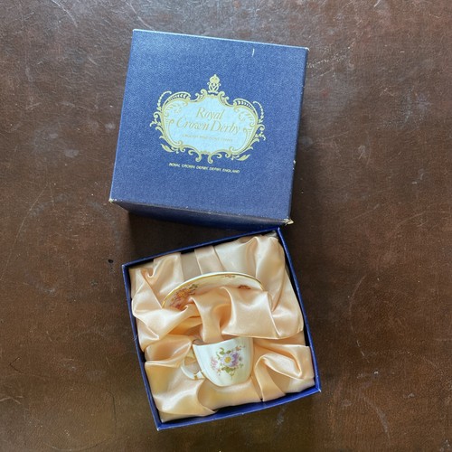 Royal crown derby miniature - derby,