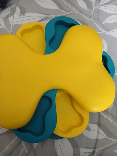 Dogs puzzle toy outward - dogs,