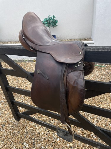 Falcon hawk event - 17.5”,