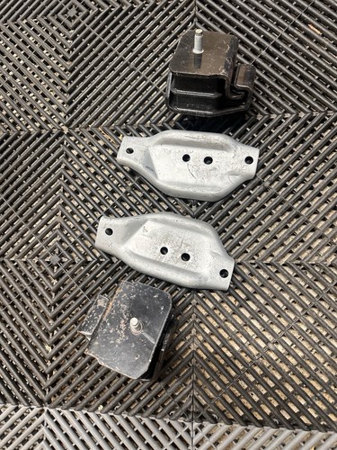 Genuine engine mount set - engine, fits
