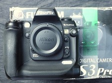 ✅ Fujifilm Finepix S3 Pro digital SLR Camera body ✅VGC Boxed HS-V2 Nikon F Mount