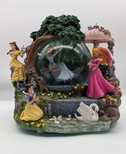 Disney Princess Enchanted Garden Musical Snow Globe Cinderella Swings!!!