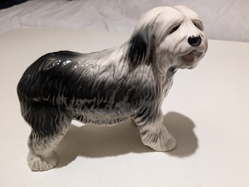 Old english sheepdog figure - sheepdog,