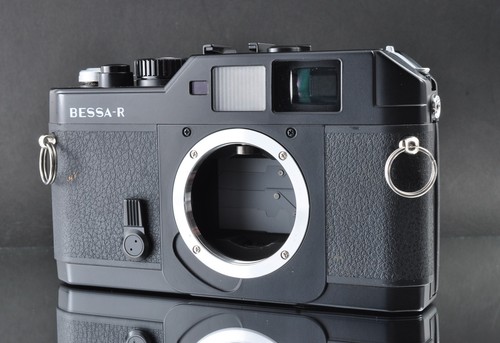 Near mint voigtlander bessa - mint",