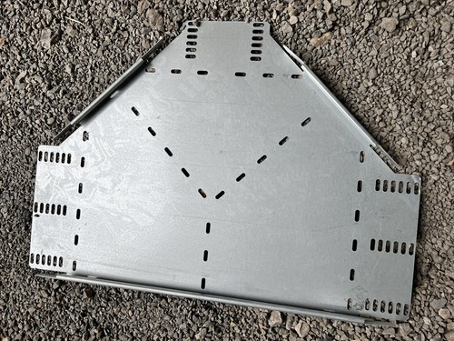 300mm cable tray equal tee