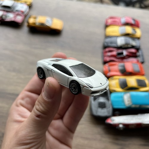 Hot wheels lamborghini - wheels,