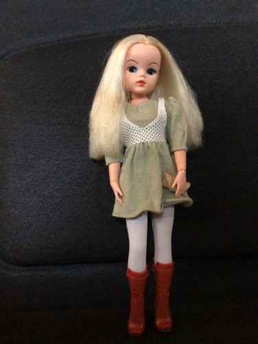 Vintage original sindy doll - vintage,