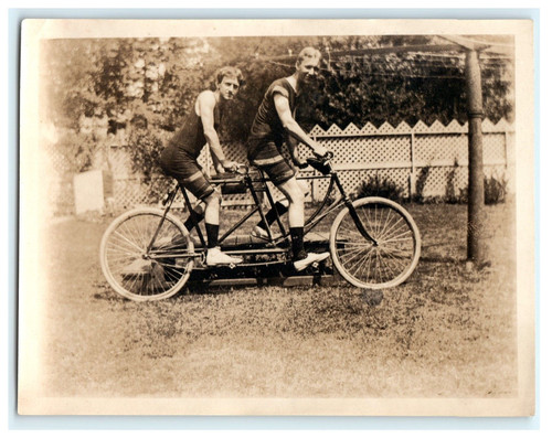 Early vintage young men - young, on