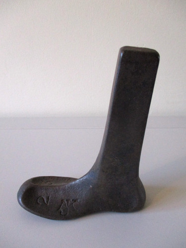 Antique cobblers last cast - cobblers,