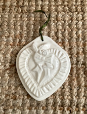 Large Heart Shape Cream Ceramic Shortbread Mould Style Xmas Hanging Ornament