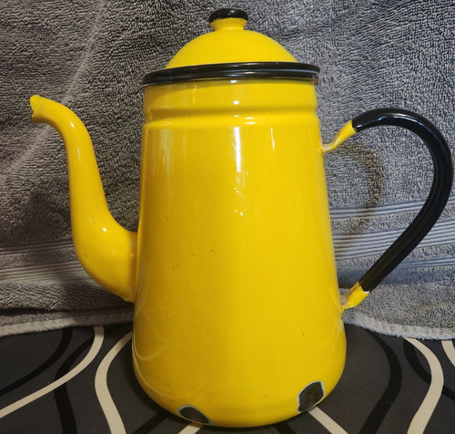 Vintage enamelware yellow - vintage,