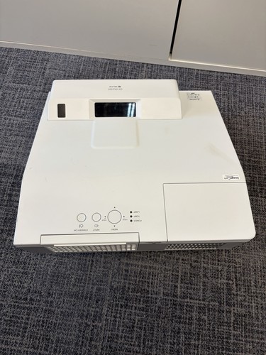 Hitachi ax2505 xga 3lcd - cp-ax2505,