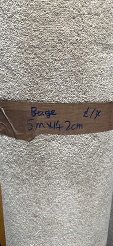 Carpet offcut beige 142cm - offcut,