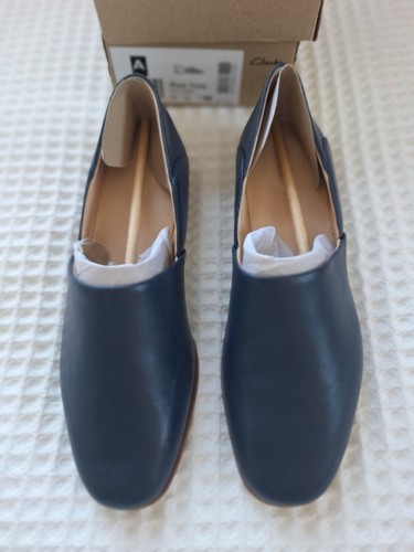 Clarks navy blue size 38 - navy,