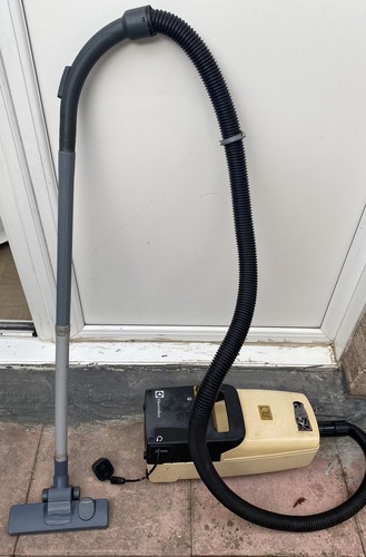 Electrolux vacuum cleaner - electrolux,