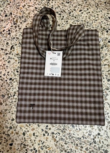 Benito antonio zara canvas - by,