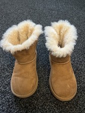 UGG Australia Tanned Sheepskin