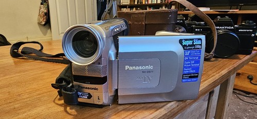 Panasonic ds77 minidv - nv-ds77,