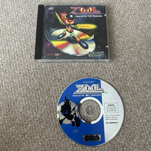 Commodore amiga cd32 - commodore, zool