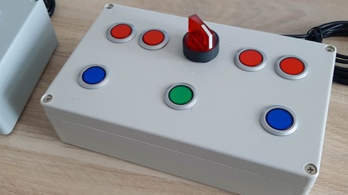 Controllers door panel - controllers,