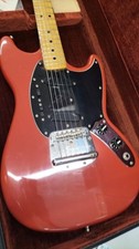 FENDER MUSTANG MOROCCO RED M/N Used Ash body Maple neck Red w/Hard case
