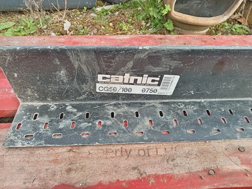 Catnic lintels 750mm with - 0.750mm,