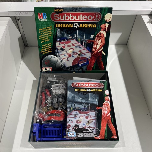 Subbuteo urban arena game - subbuteo,