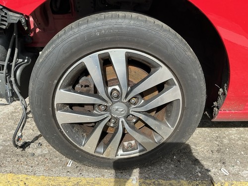 Hyundai i30 alloy wheel - wheel,