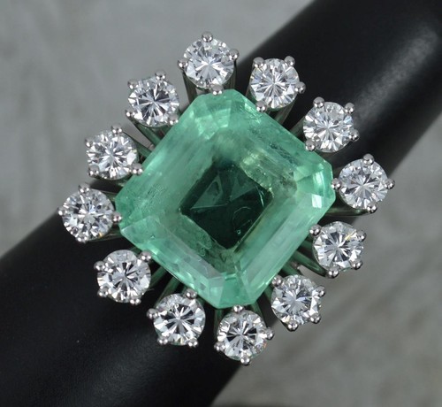 Stunning large emerald 5ct - stunning,