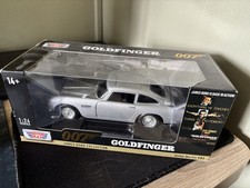 Motor Max GoldFinger James