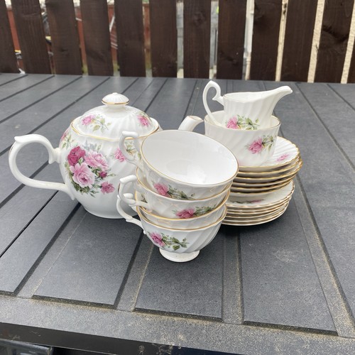 Royal kendal fine bone china - royal,