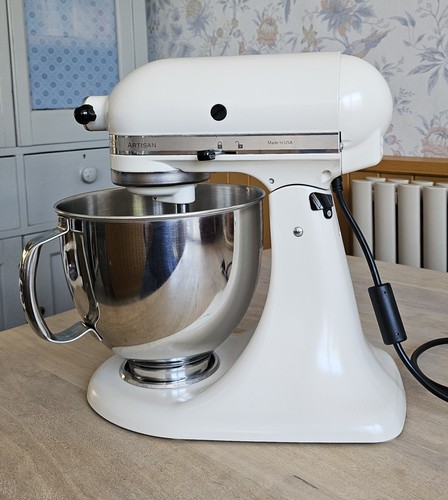 Kitchenaid artisan mixer - kitchenaid,