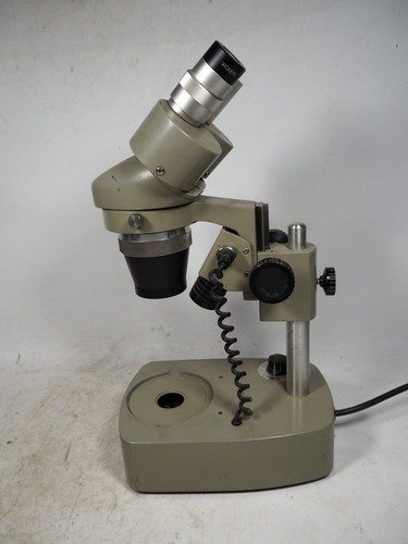 Vickers microscope no177011 - vickers,