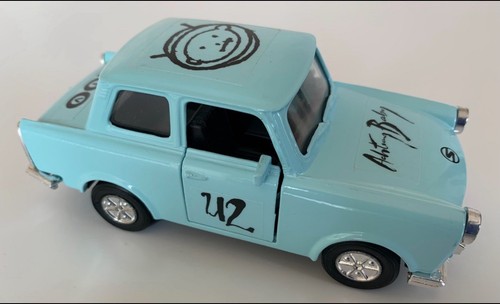 Achtung baby blue - u2, ‘achtung