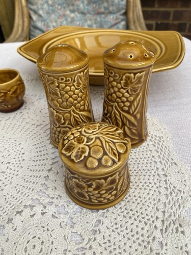 Royal worcester crown - royal,