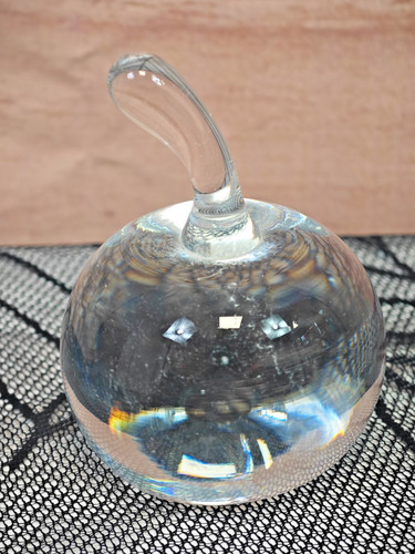 Solid clear glass - clear,