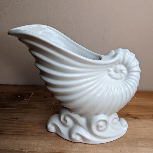Vintage shell vase royal - shell,