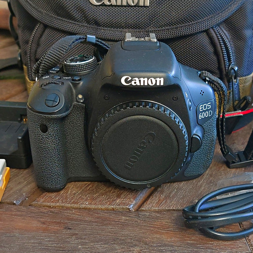 Canon eos 600d black - 600d, dslr