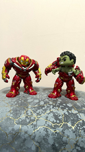 Funko marvel vinyl figures - marvel, 2