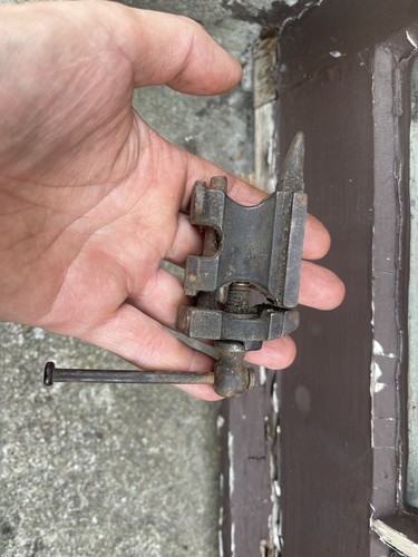 Blacksmith style mini clamp - style,