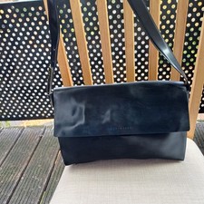 Coccinelle Made In Italy Leather satchel Shoulder Bag Black  Adjustable straps