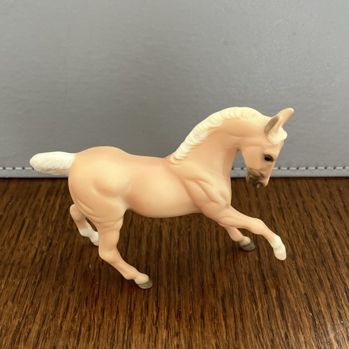Breyer stablemates warmblood - breyer,