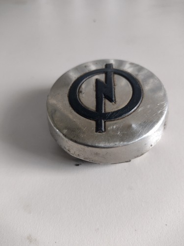 Vintage opel centre cap - ,