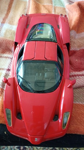 Hot wheels ferrari - ferrari, 1:18