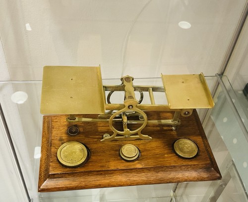 Antique postal scales - scales, with