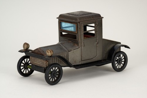 Bandai tin toy - toy, packard
