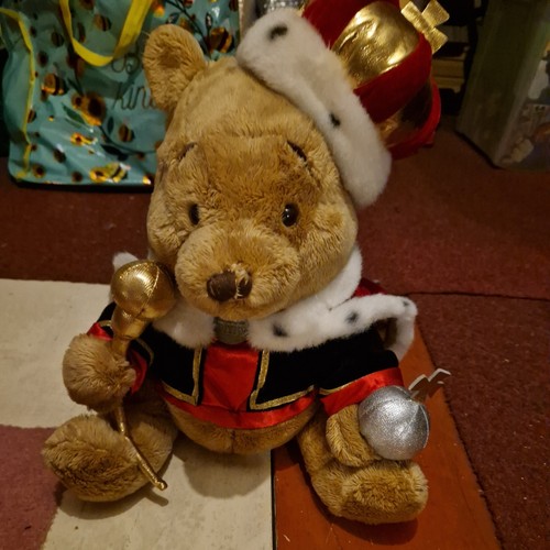 Disney store large winnie - disney,