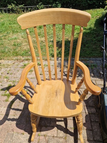 Vintage wooden rocking chair - wooden,